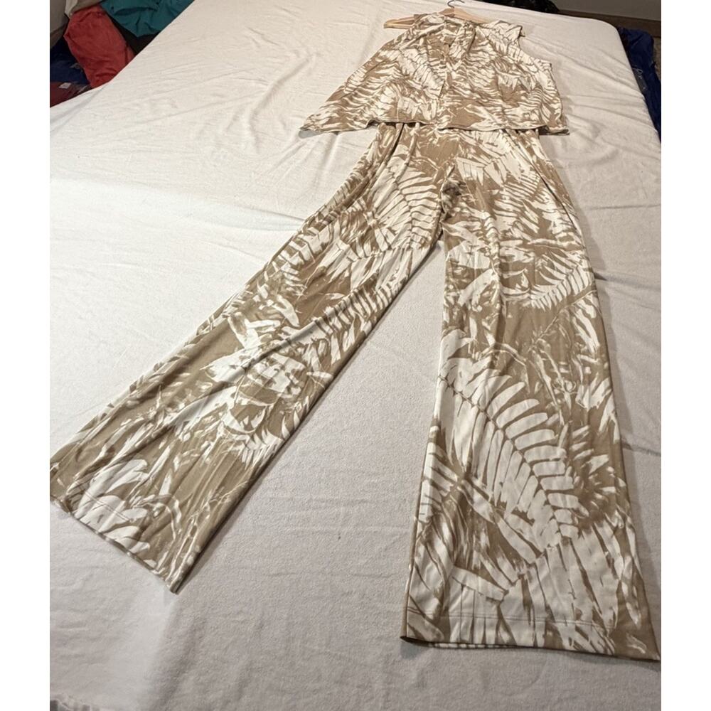 Chico's Palm Pattern Jumpsuit Wide-Leg Sleeveless Feather Tan Size 2 - Picture 13 of 14